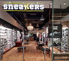Sneakers - trgovine z urbano modo